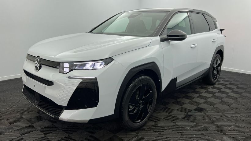 Aperçu du véhicule : Nouveau Hybrid 145 ch e-DCS6 Plus Blanc Okénite - Toit Noir Perla Nera avec 2550€ d'équipements inclus