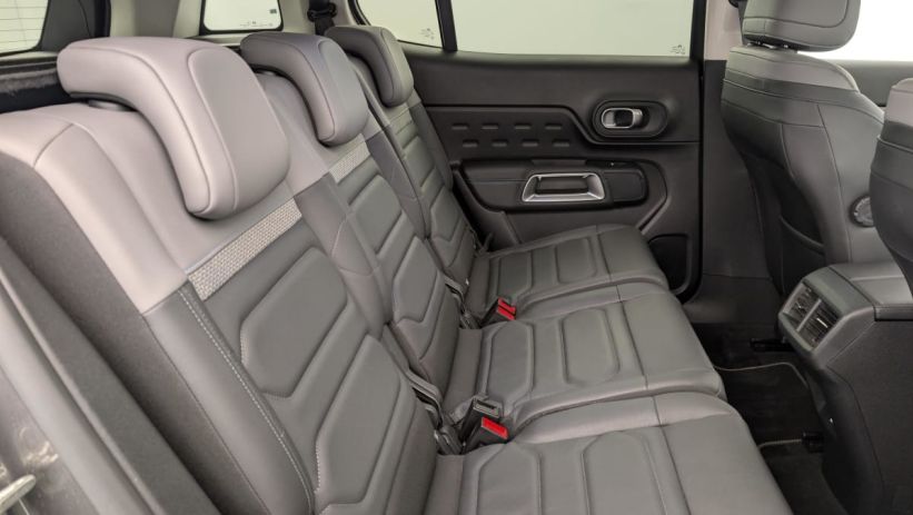 Aperçu du véhicule : HYBRIDE RECHARGEABLE 225 E-EAT8 SHINE PACK