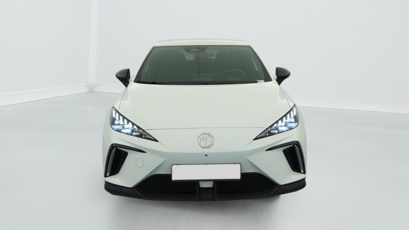 Aperçu du véhicule : ELECTRIC 64KWH - 150 KW 2WD LUXURY