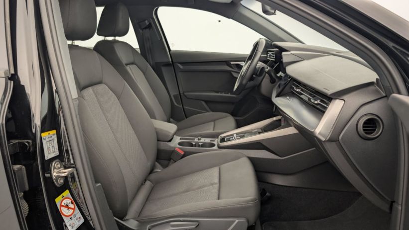 Aperçu du véhicule : 30 TFSI MILD HYBRID 110 S TRONIC 7