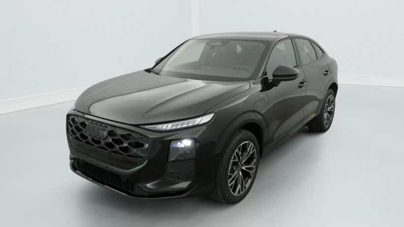 Aperçu du véhicule : E-HYBRID 272 CH S TRONIC 6 S LINE