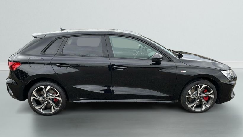 Aperçu du véhicule : 45 TFSI E HYBRIDE RECHARGEABLE 272 S TRONIC 6 S LINE