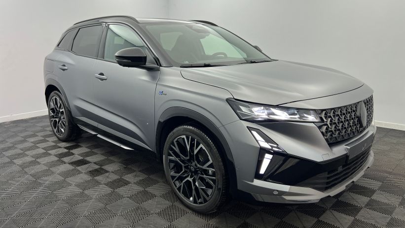 Aperçu du véhicule : full hybrid E-Tech 200 ch Esprit Alpine Gris Schiste Satin - Toit Noir Etoilé avec 5250€ d'équipements inclus
