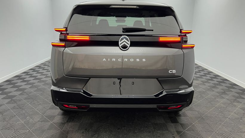 Aperçu du véhicule : Nouveau Hybrid 145 ch e-DCS6 Plus Gris Platinium avec 2200€ d'équipements inclus