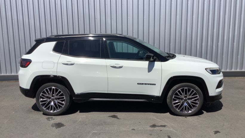 Aperçu du véhicule : COMPASS 1.5 Turbo T4 130 ch BVR7 e-Hybrid Summit