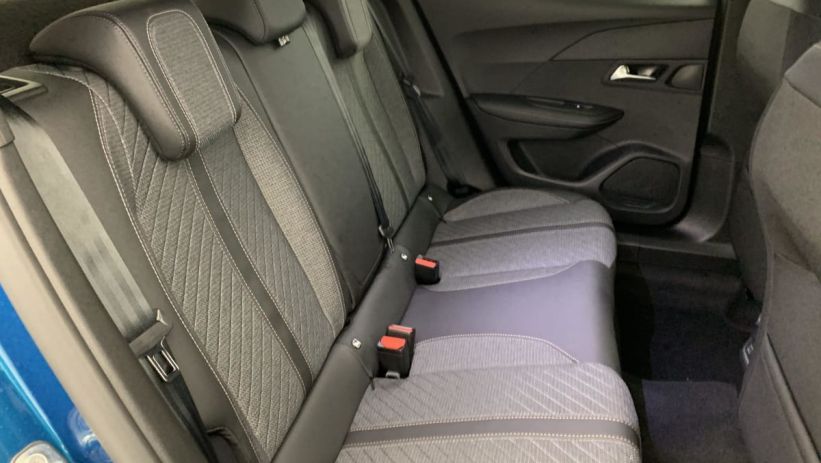 Aperçu du véhicule : Hybrid 145 e-DCS6 Allure