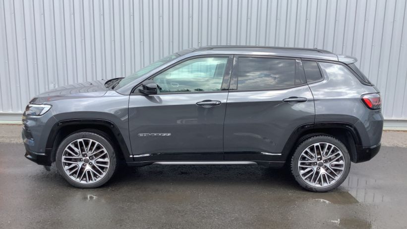Aperçu du véhicule : COMPASS 1.5 Turbo T4 130 ch BVR7 e-Hybrid Summit
