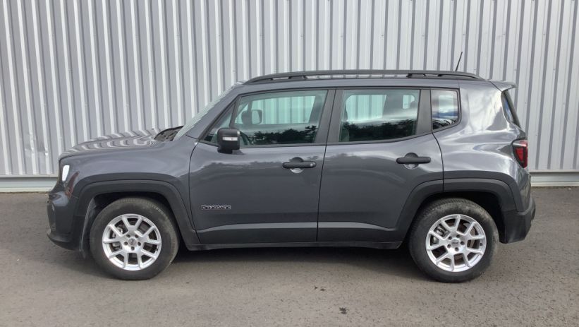 Aperçu du véhicule : RENEGADE 1.5 Turbo T4 130 ch BVR7 e-Hybrid Altitude