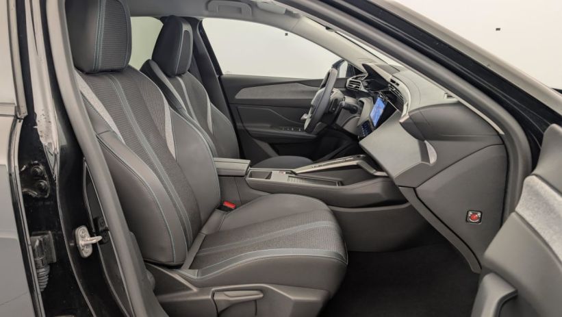 Aperçu du véhicule : Hybrid 145 e-DCS6 Allure