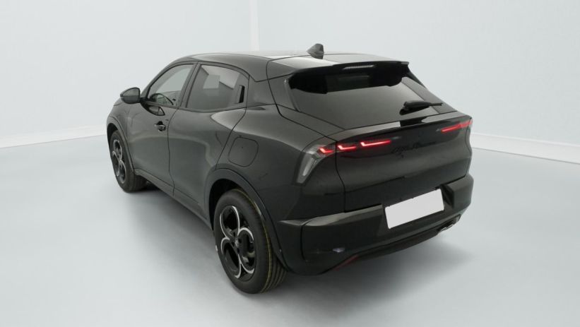 Aperçu du véhicule : 1.2 Ibrida 145 ch e-DCT6 Ti