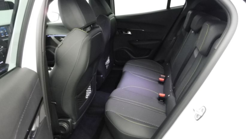 Aperçu du véhicule : 1.2 HYBRID 145CH GT E-DCS6