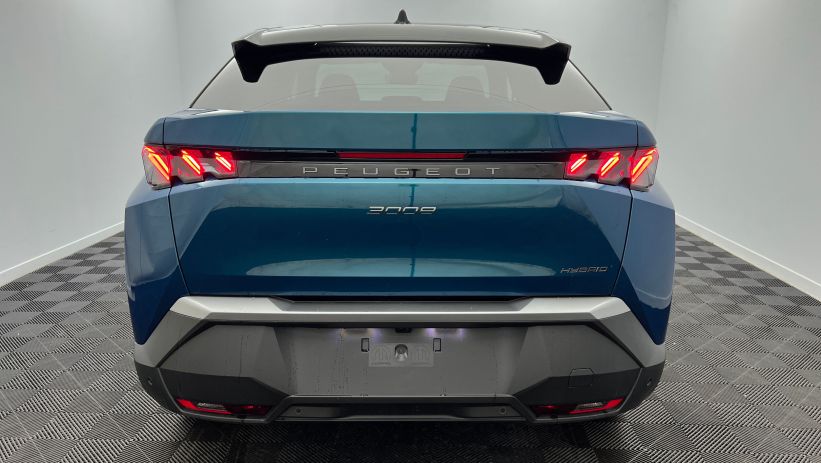 Aperçu du véhicule : Hybrid 145 e-DCS6 GT Bleu Obsession avec 5050€ d'équipements inclus
