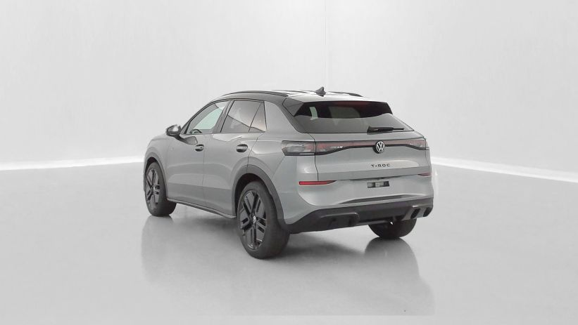 Aperçu du véhicule : 1.5 eTSI EVO2 Hybrid 150ch R-Line DSG7