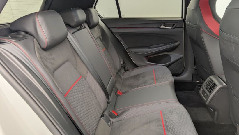 Aperçu du véhicule : 2.0 TSI 300 DSG7 GTI CLUBSPORT