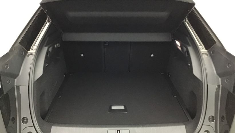 Aperçu du véhicule : 3008 Hybrid 136 e-DCS6 GT