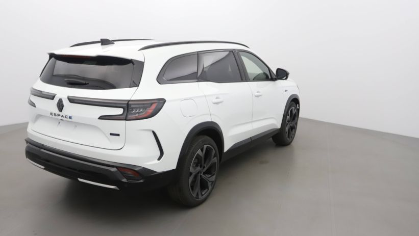 Aperçu du véhicule : 1.2 E-TECH FULL HYBRID 200CH ESPRIT ALPINE 7 PLACES - 25