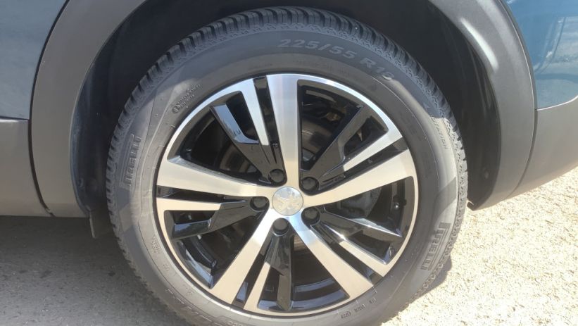 Aperçu du véhicule : 3008 Hybrid 145 e-DCS6 GT