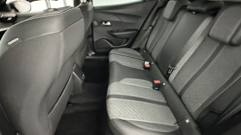 Aperçu du véhicule : 1.2 PureTech 100ch Allure