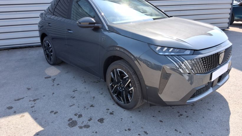 Aperçu du véhicule : 3008 Hybrid 145 e-DCS6 GT Exclusive