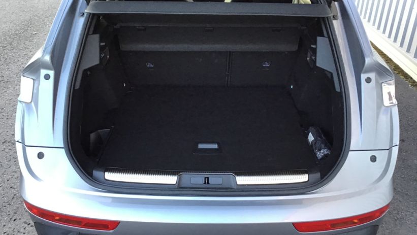 Aperçu du véhicule : DS7 CROSSBACK BlueHDi 130 EAT8 Rivoli