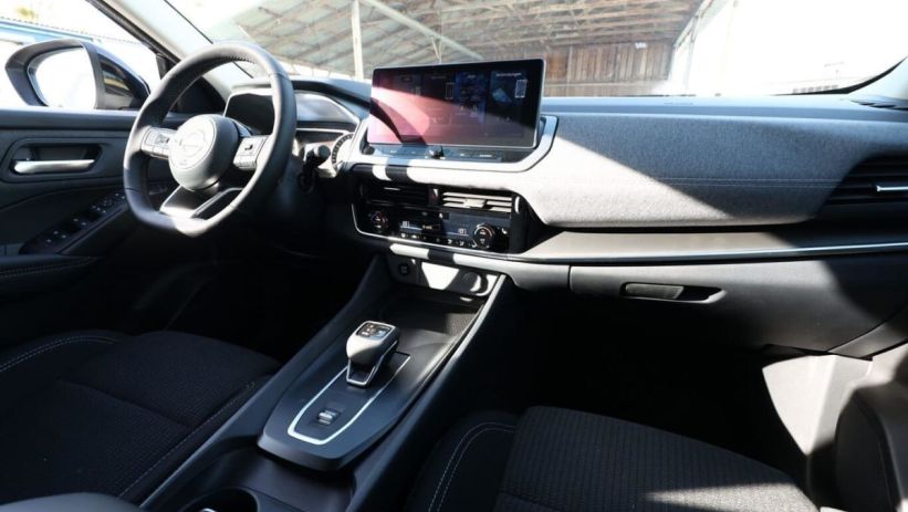 Aperçu du véhicule : MHEV 158 CVT ACENTA