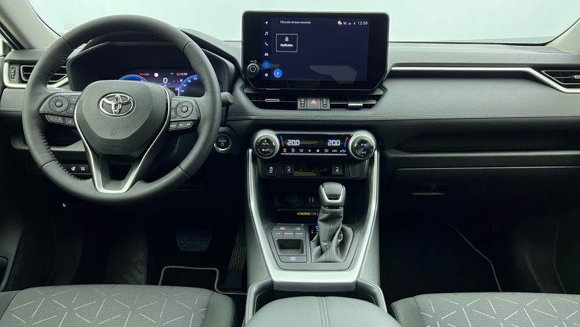 Aperçu du véhicule : Hybride 218 ch 2WD Dynamic Gris Acier avec 2850€ d'équipements inclus