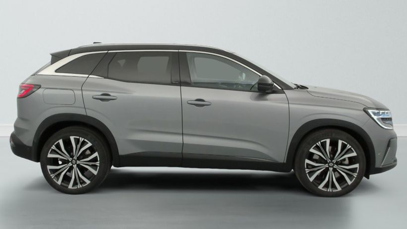 Aperçu du véhicule : E-TECH HYBRID 200 ICONIC