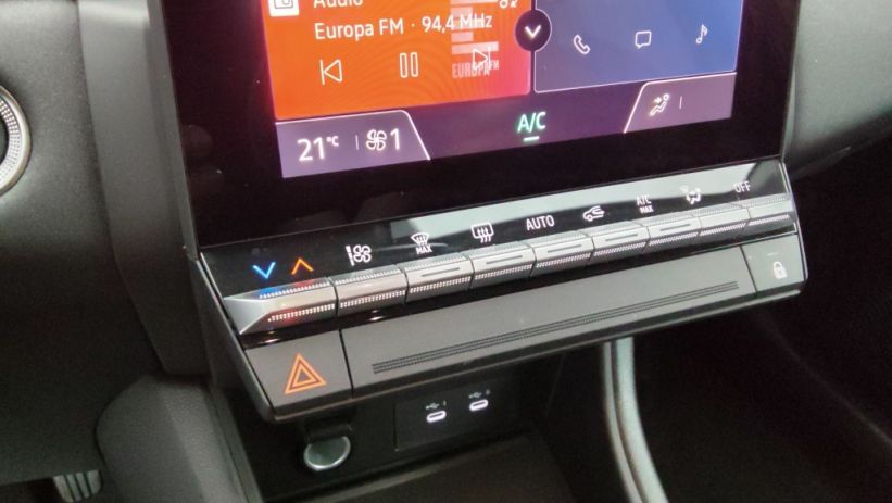 Aperçu du véhicule : 1.0 ECO-G 100CH TECHNO - 25