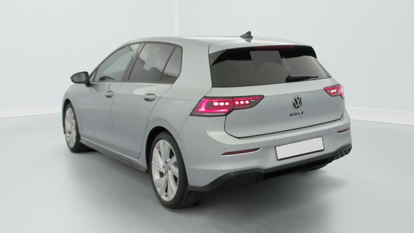 Aperçu du véhicule : 2.0 TDI 150 DSG7 R-LINE