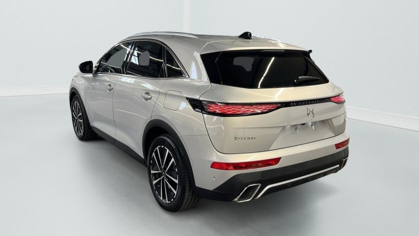 Aperçu du véhicule : Hybride Rechargeable E-Tense 225 EAT8 Opera