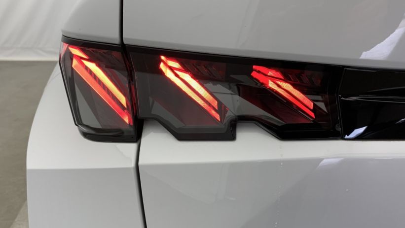 Aperçu du véhicule : Hybrid 145 e-DCS6 GT