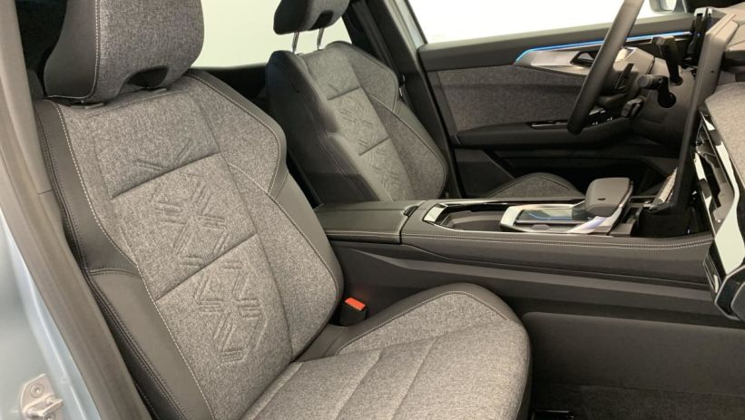 Aperçu du véhicule : Espace full hybrid E-Tech 200 ch 7pl Techno