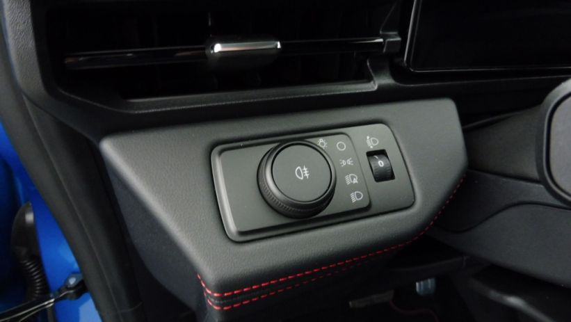 Aperçu du véhicule : 1.0 ECOBOOST HYBRID 125CH ST LINE S&S POWERSHIFT