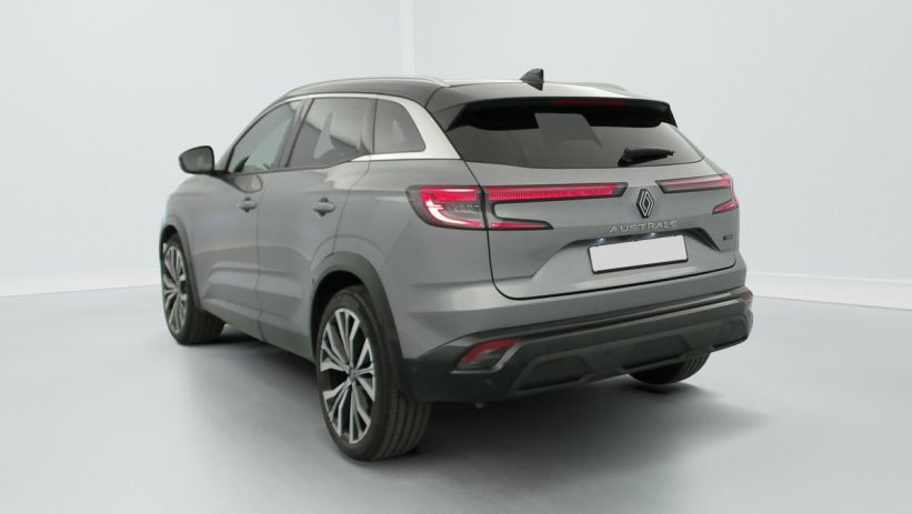 Aperçu du véhicule : E-TECH HYBRID 200 ICONIC