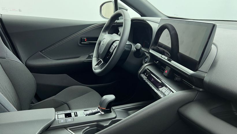 Aperçu du véhicule : Hybride Rechargeable 225 Design Rouge Intense - Toit Noir avec 3010€ d'équipements inclus