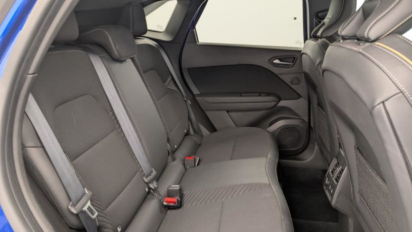 Aperçu du véhicule : E-Tech full hybrid 145 Iconic