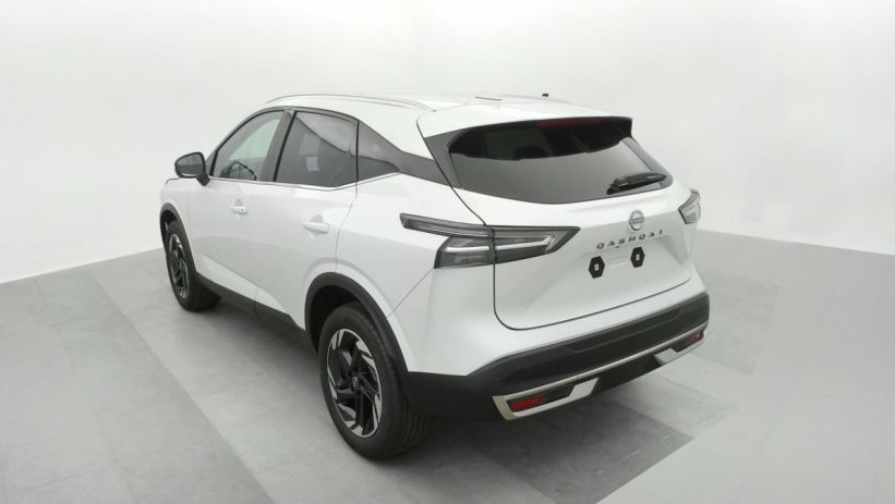 Aperçu du véhicule : MILD HYBRID 158 CH XTRONIC N-CONNECTA
