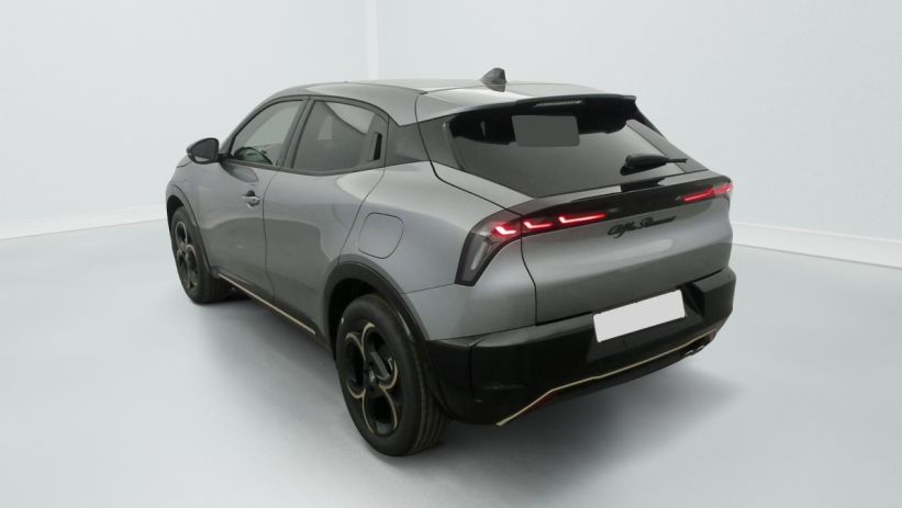 Aperçu du véhicule : 1.2 Ibrida 145 ch eDCT6 Intensa