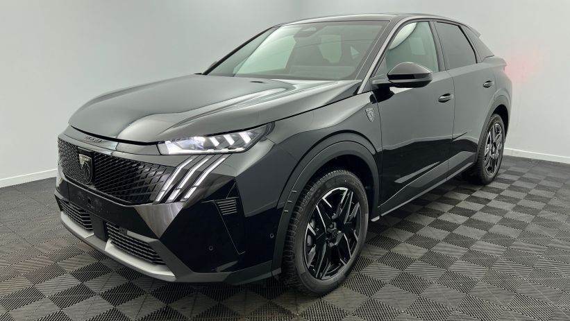 Aperçu du véhicule : Hybrid 145 e-DCS6 GT Exclusive Noir Perla Nera avec 3300€ d'équipements inclus