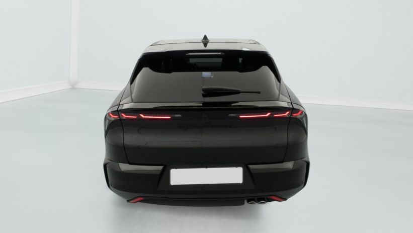 Aperçu du véhicule : 1.2 Ibrida 145 ch e-DCT6 Ti