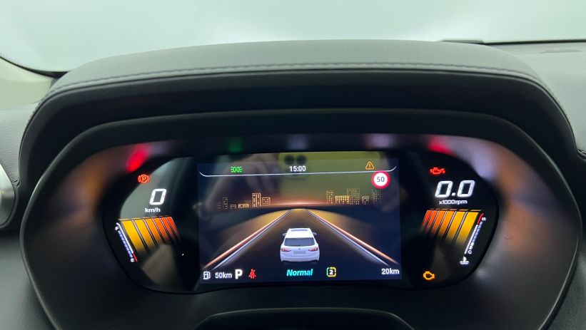 Aperçu du véhicule : 1.5 L Hybrid+ 197 ch Luxury Cosmic Silver avec 650€ d'équipements inclus