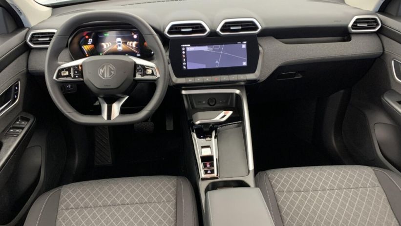 Aperçu du véhicule : 1.5 L Hybrid+ 197ch Standard