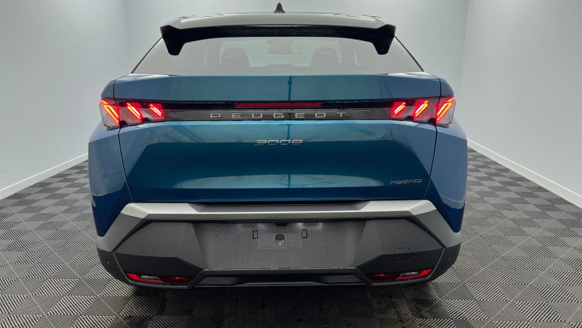 Aperçu du véhicule : Nouveau Hybrid 145 e-DCS6 GT Bleu Obsession avec 4150€ d'équipements inclus