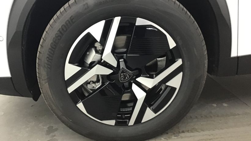 Aperçu du véhicule : 2008 Hybrid 145 e-DCS6 Allure