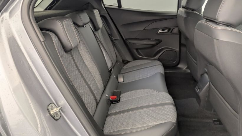 Aperçu du véhicule : 100 S S BVM6 Allure