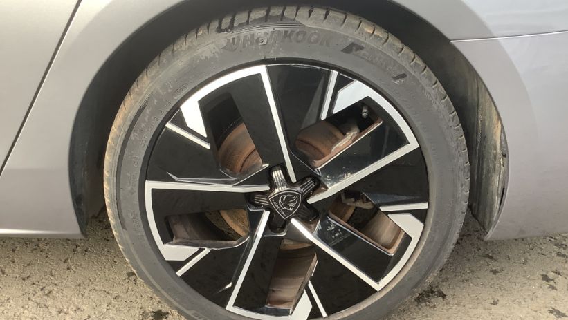 Aperçu du véhicule : 508 SW BlueHDi 130 ch S&S EAT8 GT