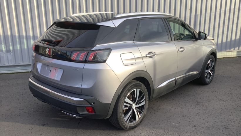 Aperçu du véhicule : 3008 Hybrid 136 e-DCS6 GT