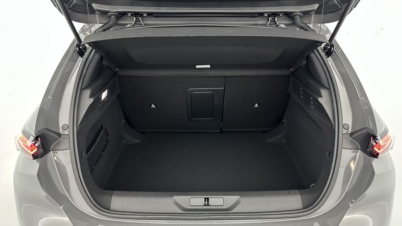 Aperçu du véhicule : III(2) 1.2 Hybrid 145ch GT e-DCS6