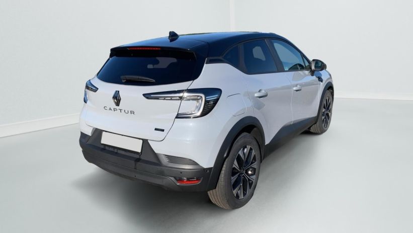 Aperçu du véhicule : E-Tech full hybrid 160 ch Evolution