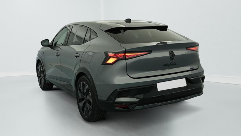 Aperçu du véhicule : hyper hybrid E-Tech 4x4 300 esprit Alpine